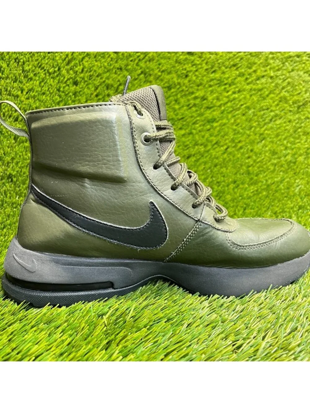 Nike Air Max Goaterra 2.0 Boys Size 7Y Green Black Outdoor Leather Ankle Boots